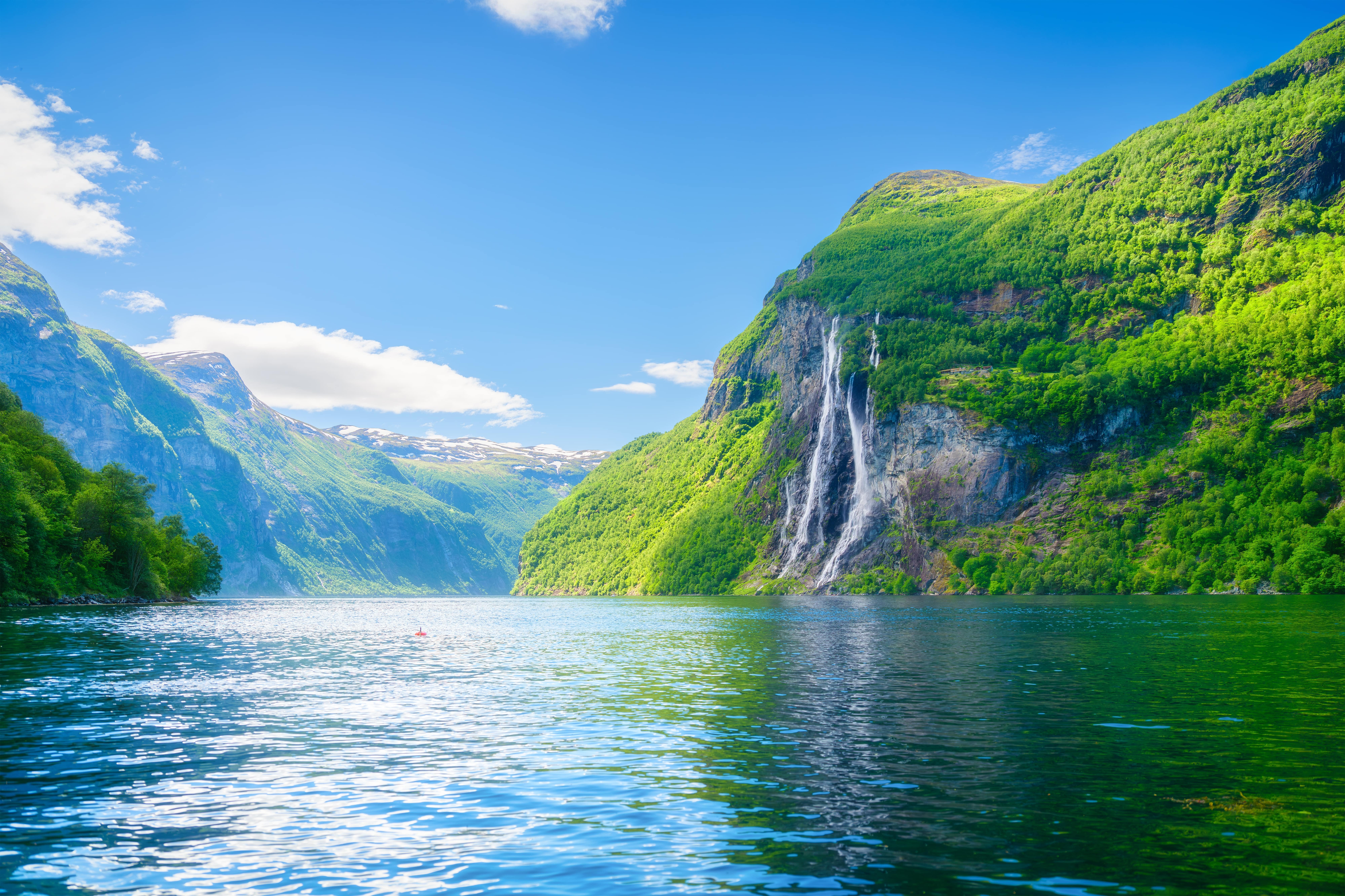 shutterstock_2494881631-min